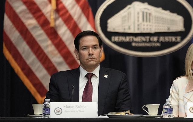 Рубіо не поїде в Лондон, бо Київ відкинув план США щодо Криму – CNN