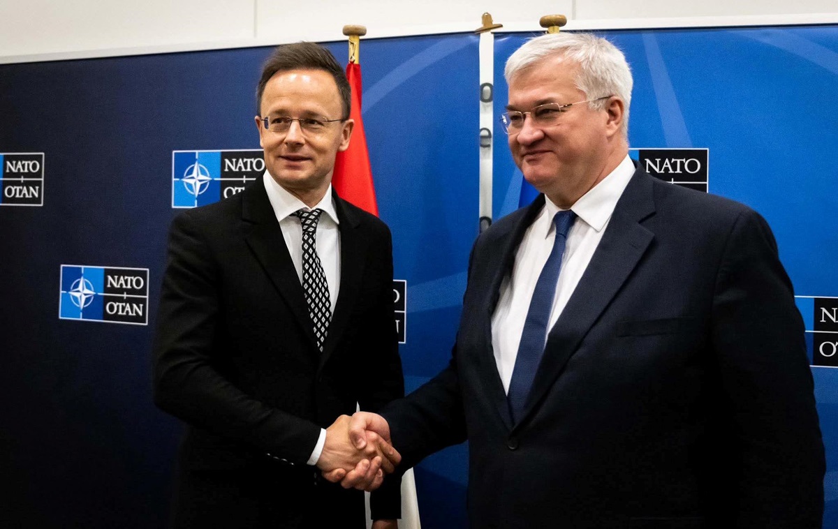 Новини України - Сибіга розповів про переговори з Сіярто у Брюсселі