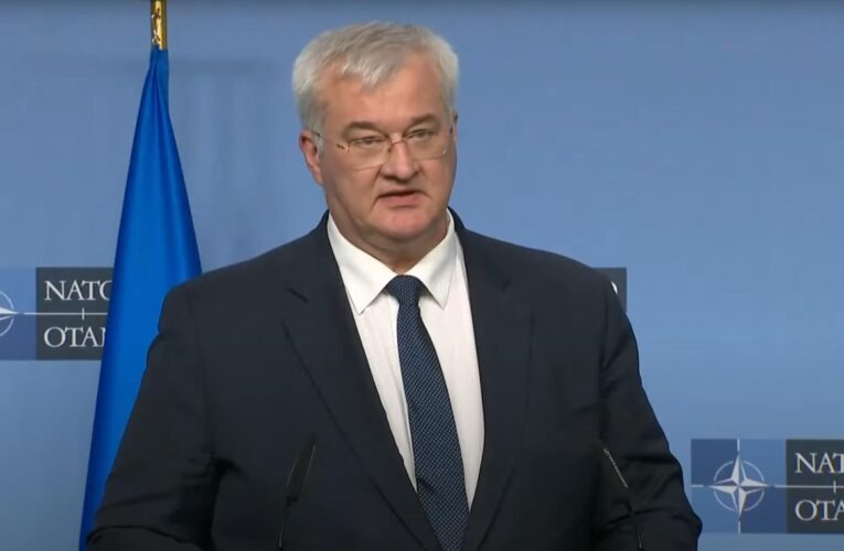 Сибіга розповів, скільки Україна витрачає на оборону