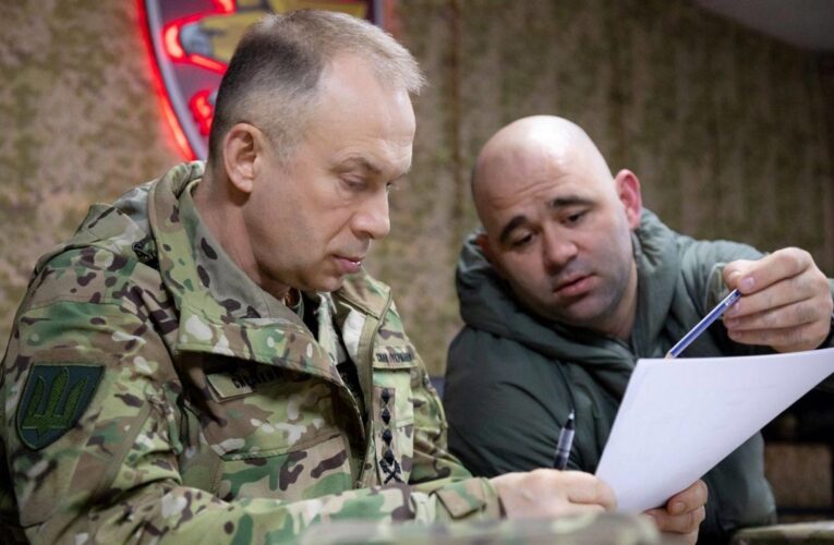 Сирський відвідав бригади ЗСУ на Сумщині