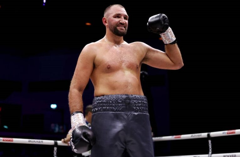 Співвітчизник Ф’юрі програв бій його кузену достроково