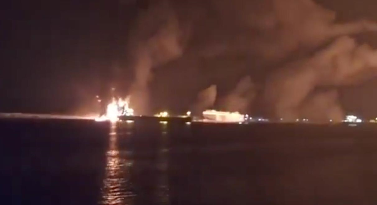 Новини світу - США вдарили по нафтовому порту хуситів