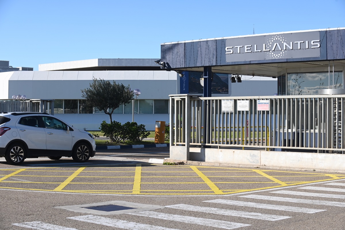 Новини бізнесу - Stellantis відкликала майже 50 тис. автомобілів в США