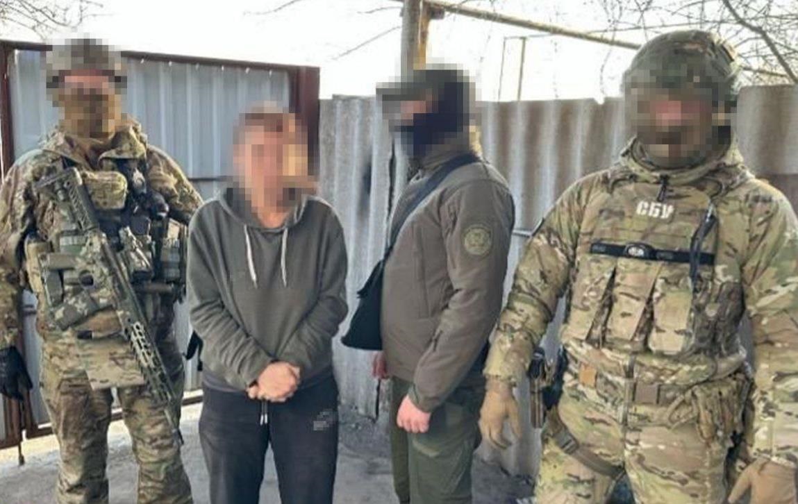 Новини України - Стежила за ЗСУ через камеру в шпаківні: затримано агентку РФ