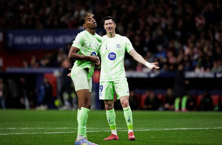 Суперечка в Барселоні: за зміну Левандовського виступили Ямал і Педрі