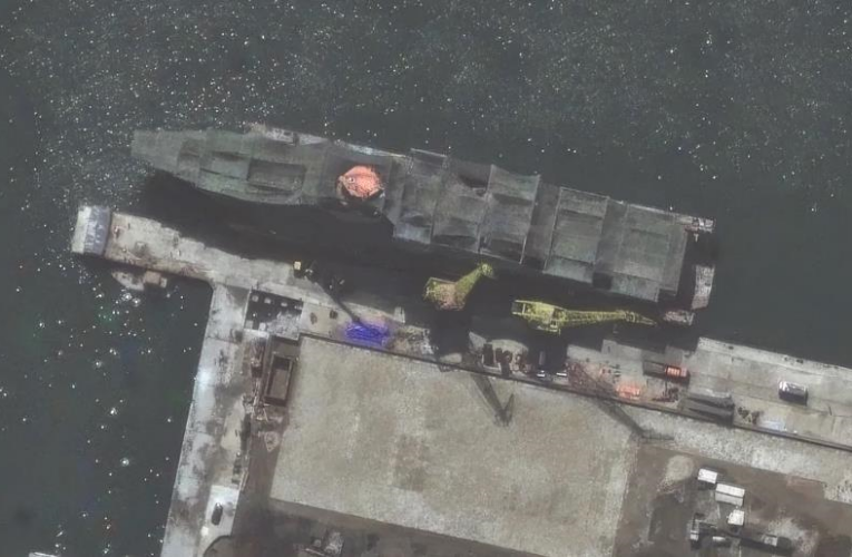 Супутники зафіксували зведення найбільшого корабля КНДР