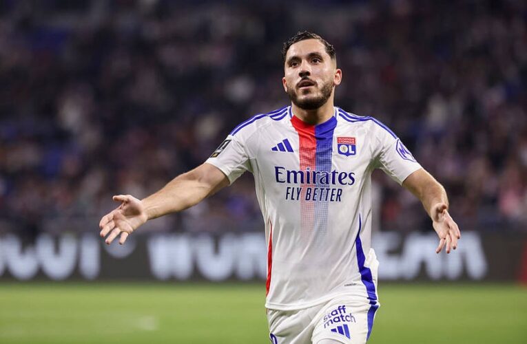 Тоттенгем і Манчестер Юнайтед конкурують за зірку Ліона