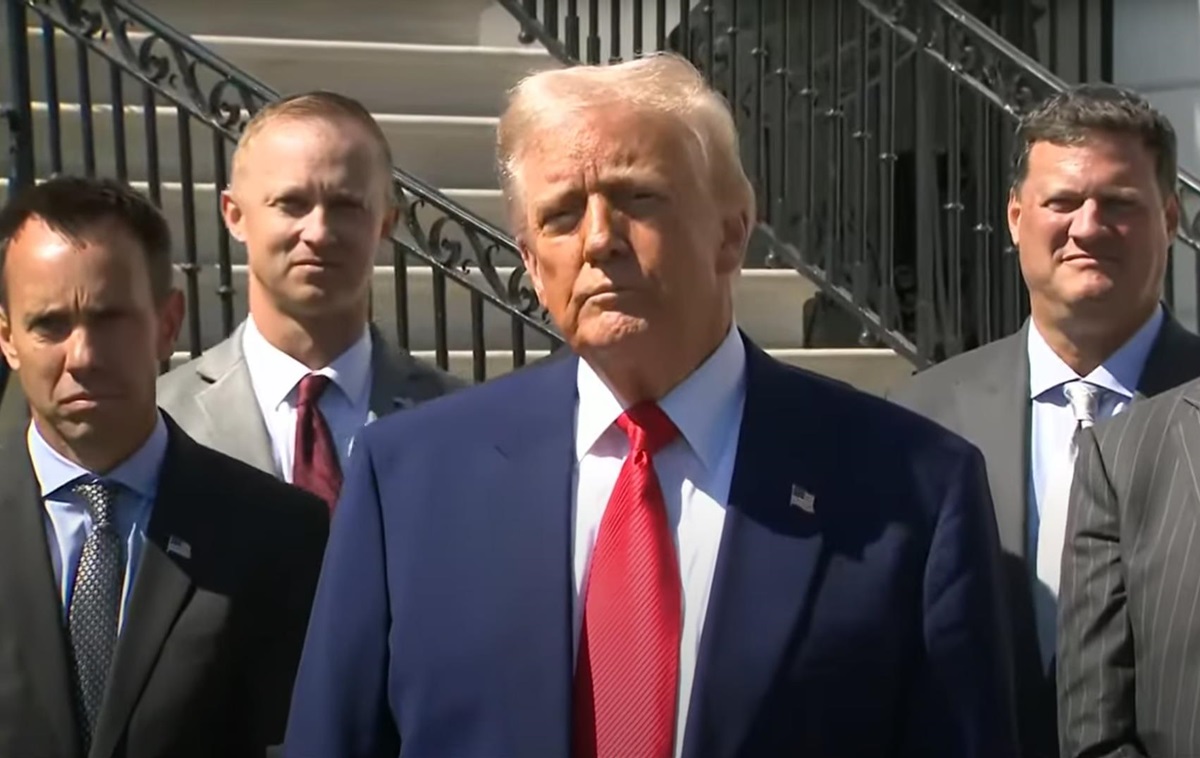 Новини світу - Трамп пояснив, чому відклав запровадження тарифів