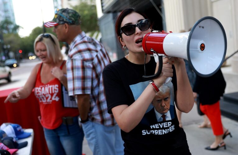 Трамп звільнив топпосадовців Радбезу після доносу активістки – ЗМІ