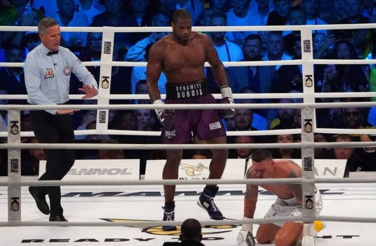 Тренер Дюбуа поскаржився на несправедливий результат бою з Усиком