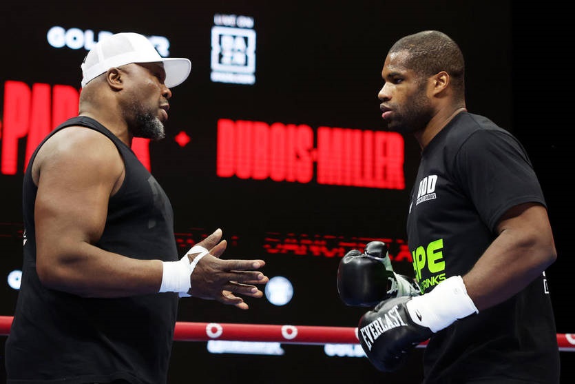 Новини спорту - Тренер не бачить провини Дюбуа у зриві бою з Паркером