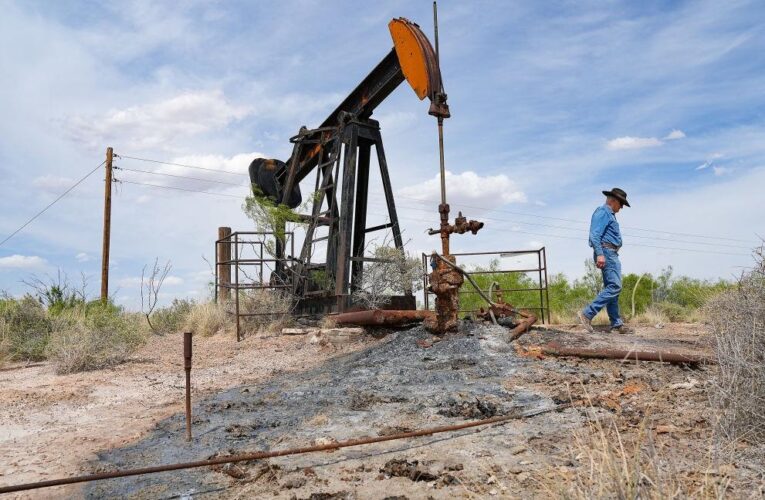 Ціни на нафту завершують тиждень зниженням