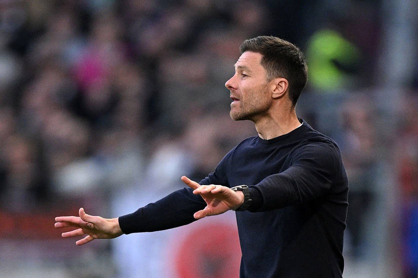 Новини спорту - У Баєрі висловилися щодо чуток про зв’язок Алонсо з Реалом