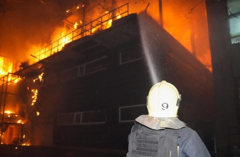 У ДСНС показали наслідки атаки на Одесу