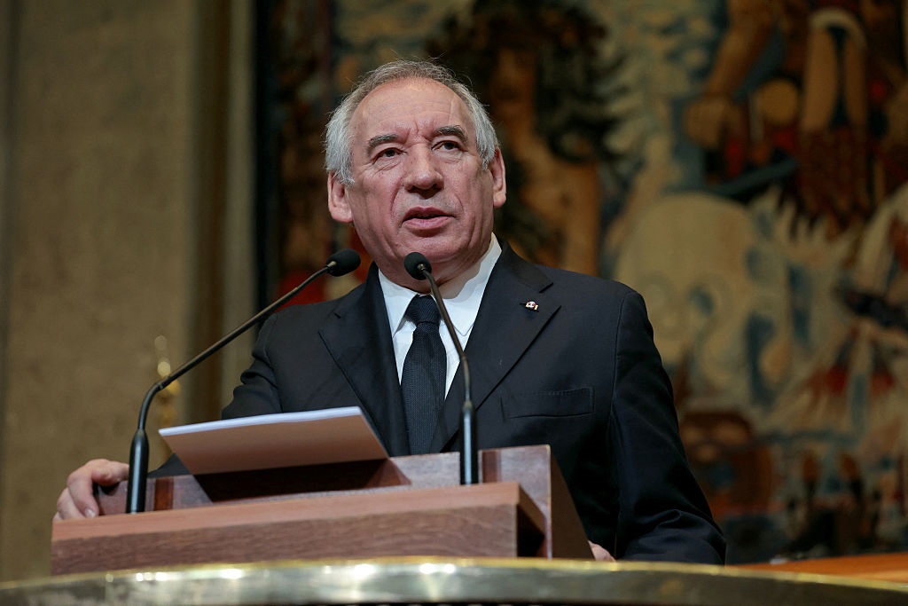 Новини світу - У Франції назвали "втрчанням" заяви Трампа щодо Ле Пен