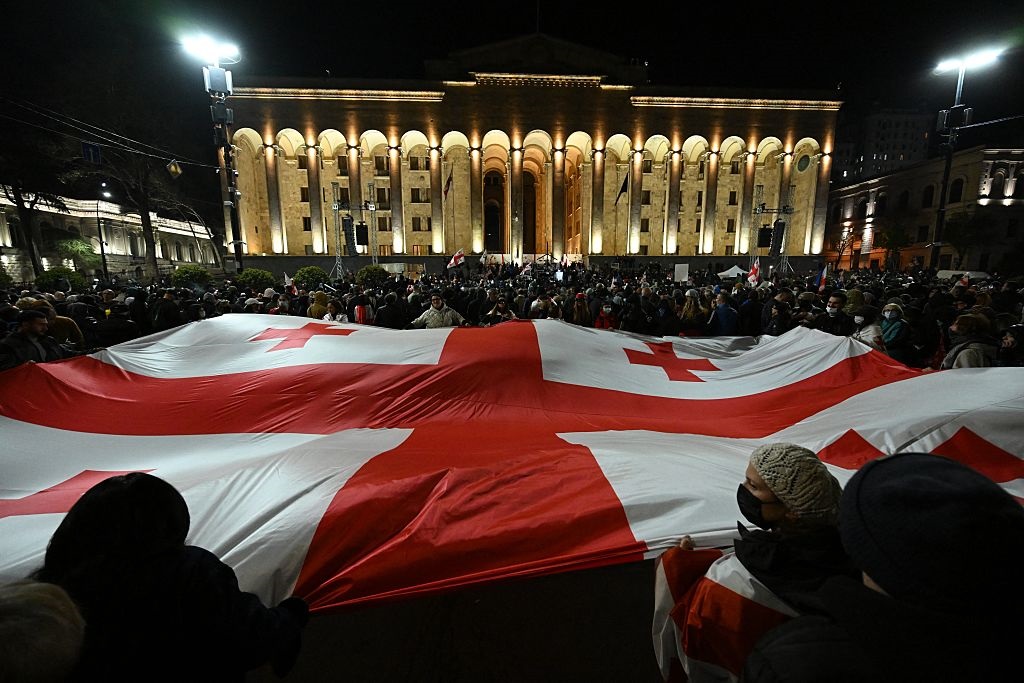 Новини світу - У Грузії криміналізували порушення закону про іноагентів