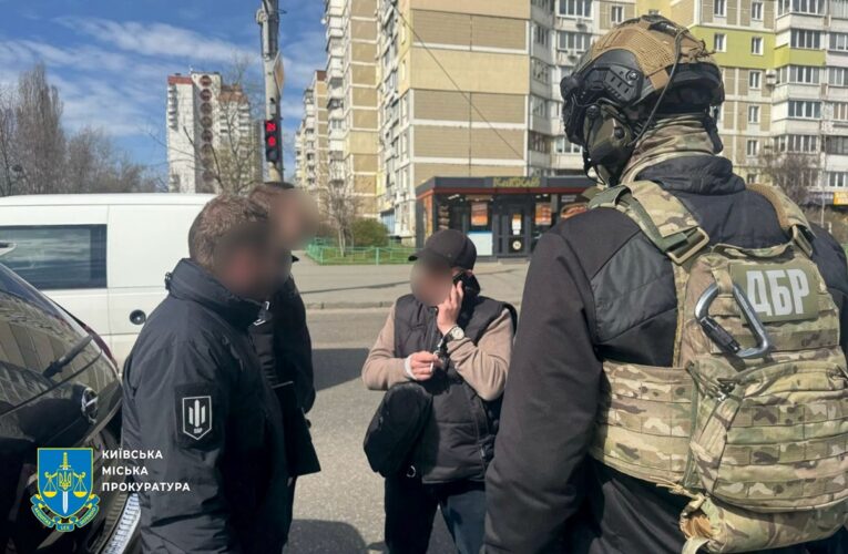 У Києві на хабарі затримали посадовця РДА
