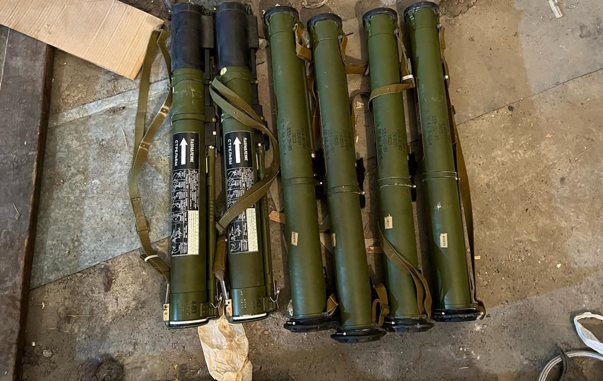 Новини Києва - У Києві виявили великий сховок зі зброєю