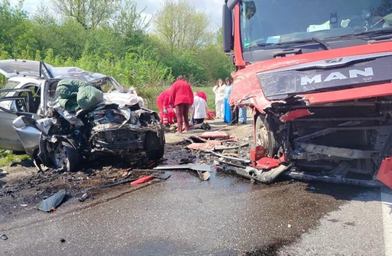 У Львівській області троє чоловіків загинули в ДТП