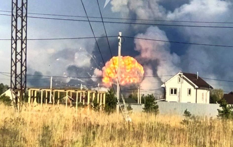 Новини світу - У Москві назвали "причину" вибухів на 51 арсеналі