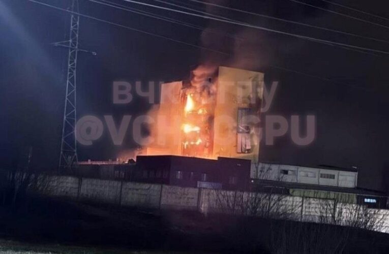 У РФ дрони атакували завод оптоволокна