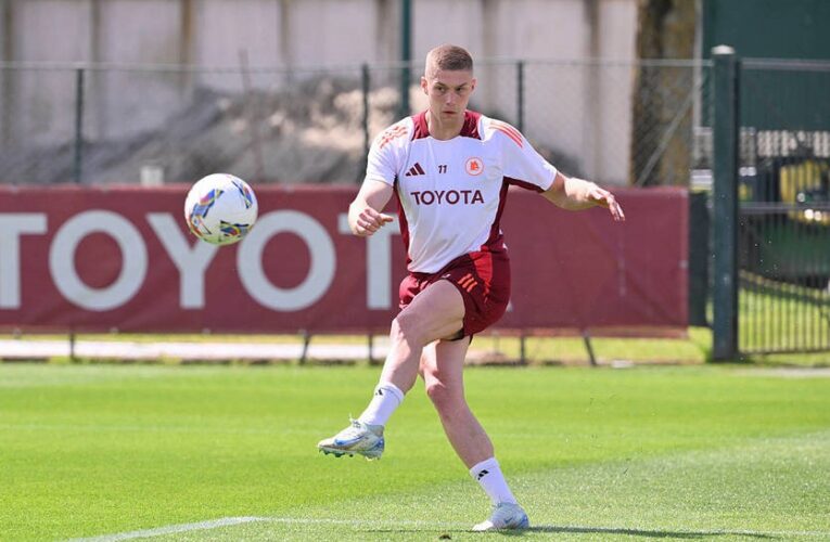 У Ромі розглядають можливий вихід Довбика – він у списку на трансфер