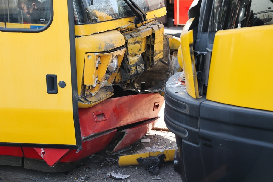 Новини світу - У Варшаві зіткнулися два трамваї: 18 потерпілих