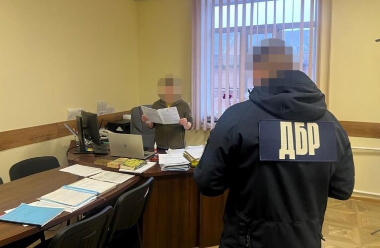 У Вінниці арештували посадовицю ТЦК за побиття чоловіка з бронюванням