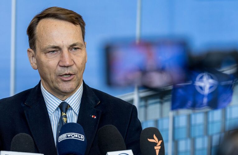 Україна не має причин для капітуляції – МЗС Польщі