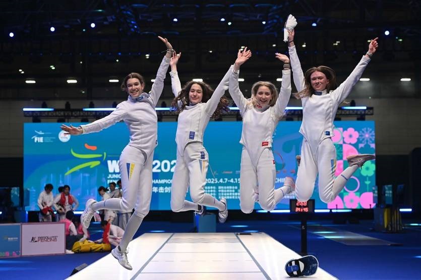 Новини спорту - Українські шпажистки стали чемпіонками світу серед юніорів