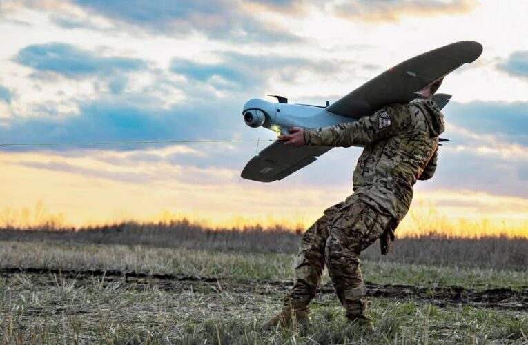 Українських воїнів дронами звільнили з полону
