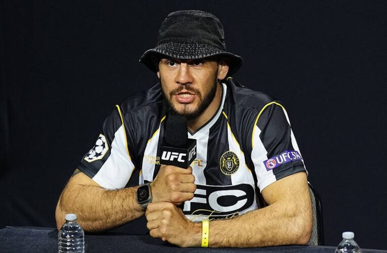 Український боєць UFC вирішив виступати під російським прапором