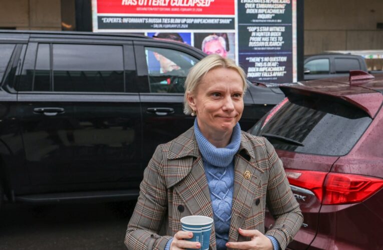 Українці мусять змирится з “утратою” територій – Спартц