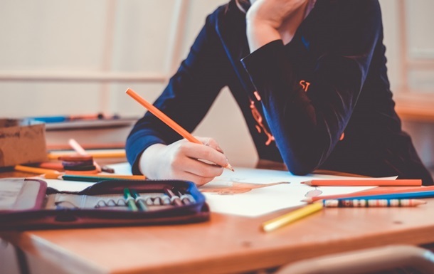 Українці назвали сфери, де найчастіше вимагають хабарі