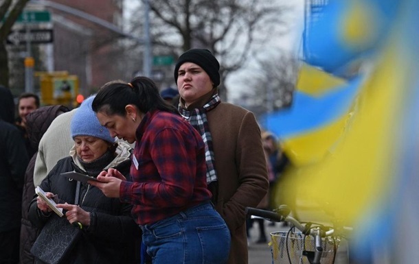 Українці у США помилково отримали повідомлення з наказом покинути країну