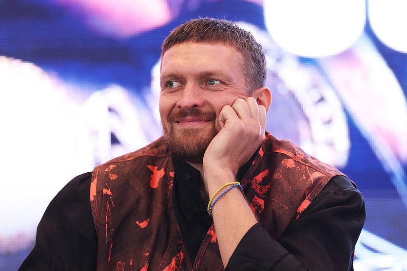 Новини спорту - Усик назвав імена потенційних суперників після Дюбуа