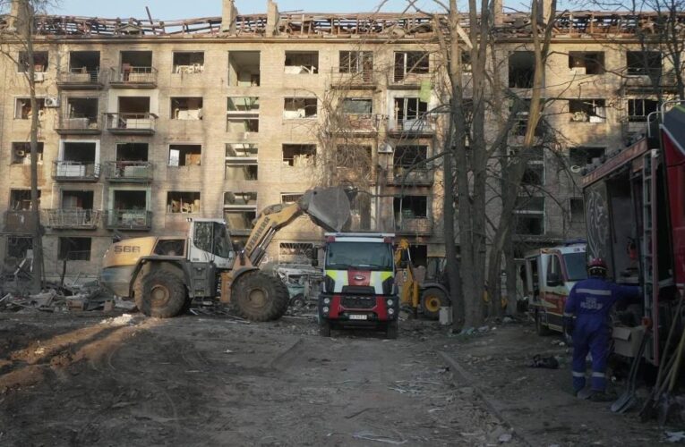 В Києві завершили рятувальну операцію на місці руїн будинку