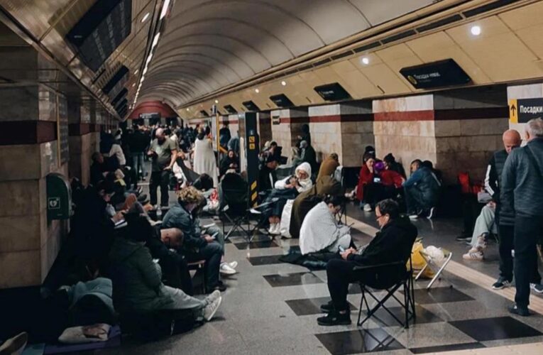 В метро Києва під час атаки РФ переховувались понад 16 тисяч людей