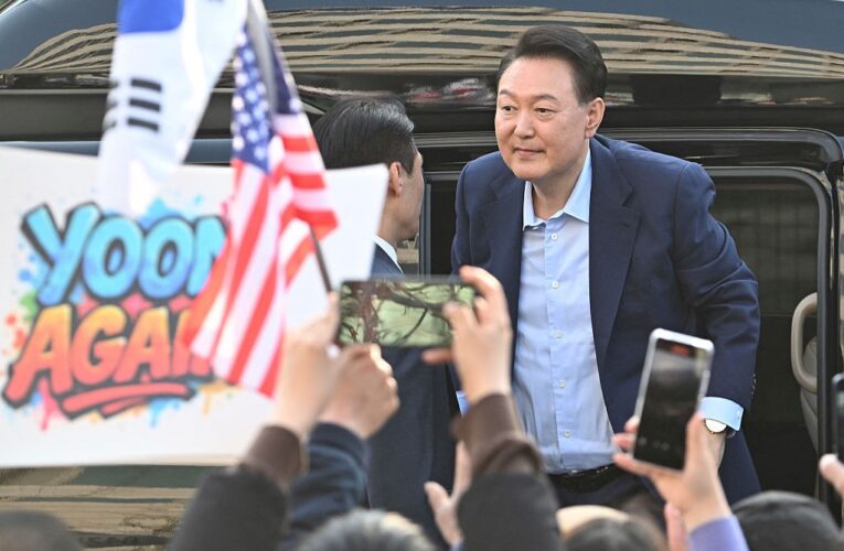 В Південній Кореї почався суд над колишнім президентом