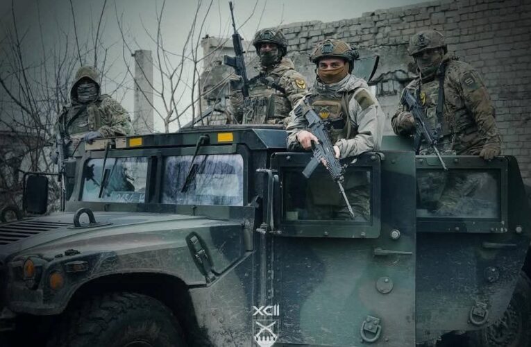 В Україні продовжили воєнний стан та мобілізацію