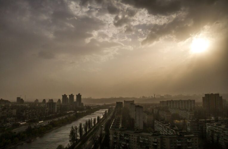 В Україні штормове попередження