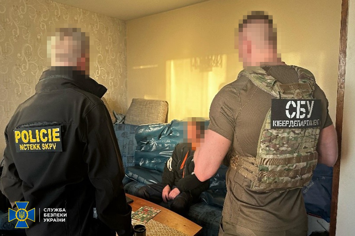 Новини України - В Україні та Чехії викрили хакерів, які обкрадали банківські рахунки