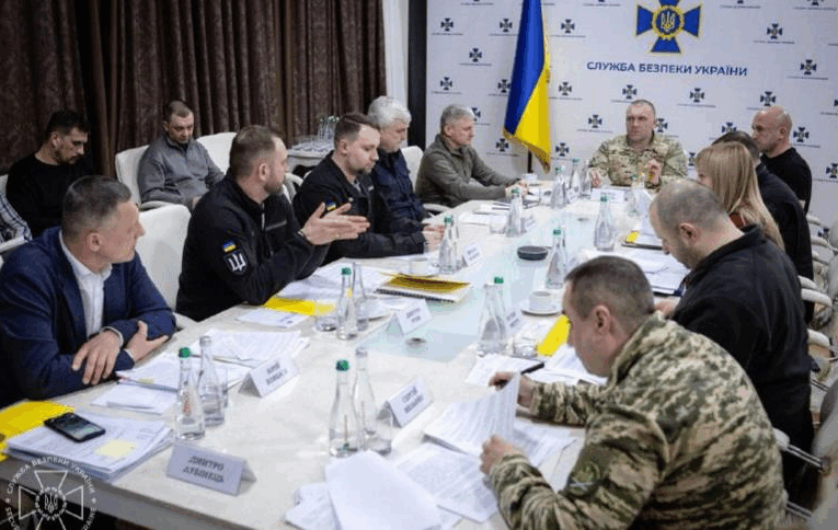 В Україні відкриють центри з обміну полоненими