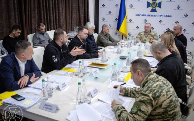 Новини України - В Україні відкриють центри з обміну полоненими