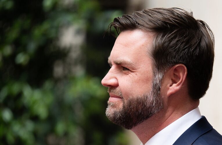 Венс пообіцяв відкрити “деякі цікаві речі” щодо зупинки війни в Україні