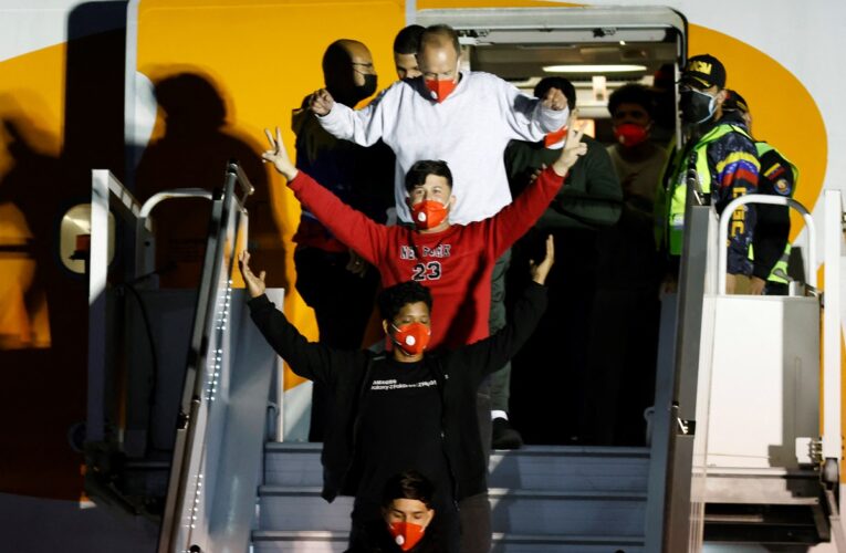 Верховний суд США дозволив депортувати мігрантів за законом XVIII століття