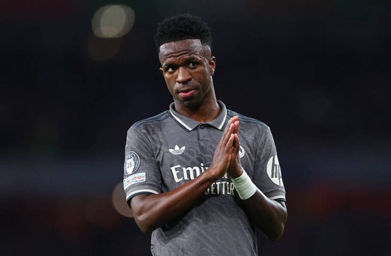 Вінісіус заявив, що вірить в диво після поразки від Арсеналу