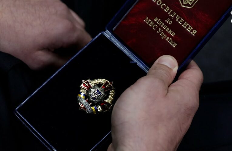 Ігор Клименко відзначив рятувальників та поліцейських, які ліквідовували наслідки атаки рф у Києві