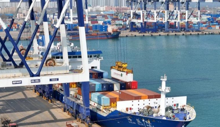 Європа очікує напливу китайських товарів після мит Трампа