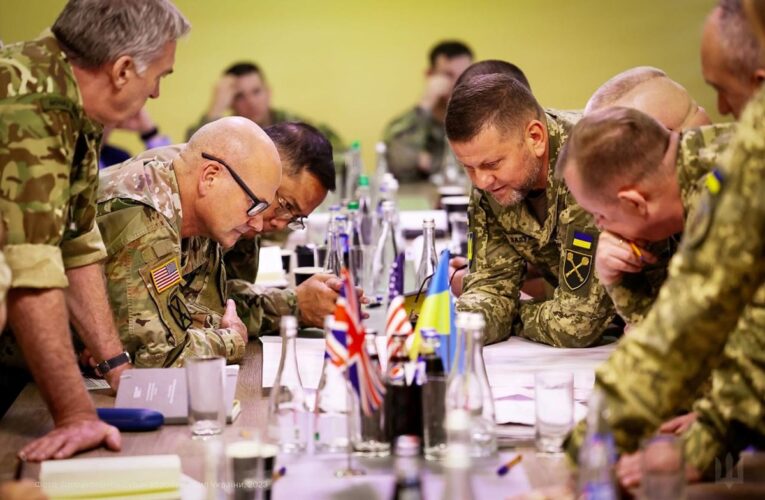 Залужний уперше розказав про спільний штаб зі США